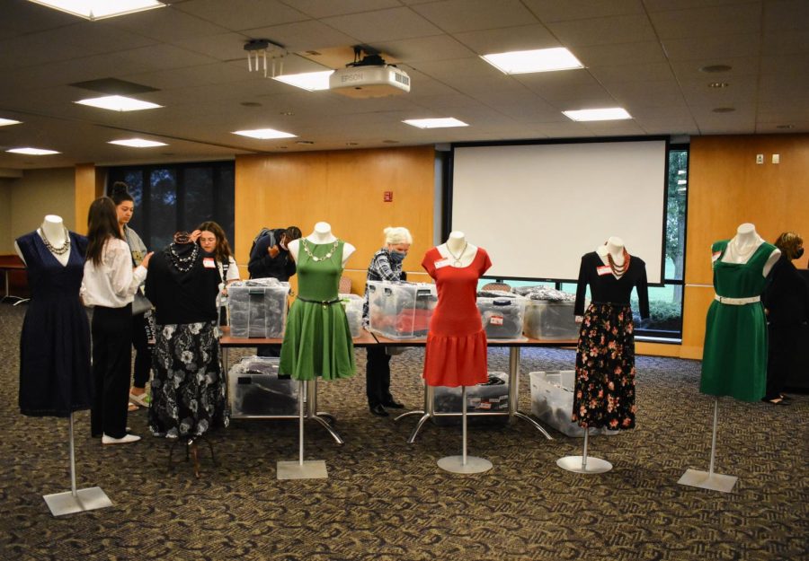 The non-profit Dress for Success visited Schoolcraft on October 7, 2021 from 10:00 AM- 2:00 PM for the purpose of providing students with clothing and accessories for the professional work environment.