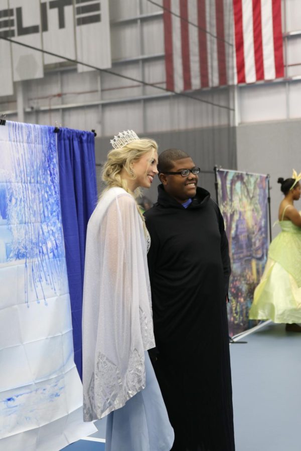 Miss Michigan, Aria Hutchinson posed for photos with trick-or-treaters at the Spooktacular on Friday, October 28, 2022 in the Elite Sports Center at Schoolcraft College.