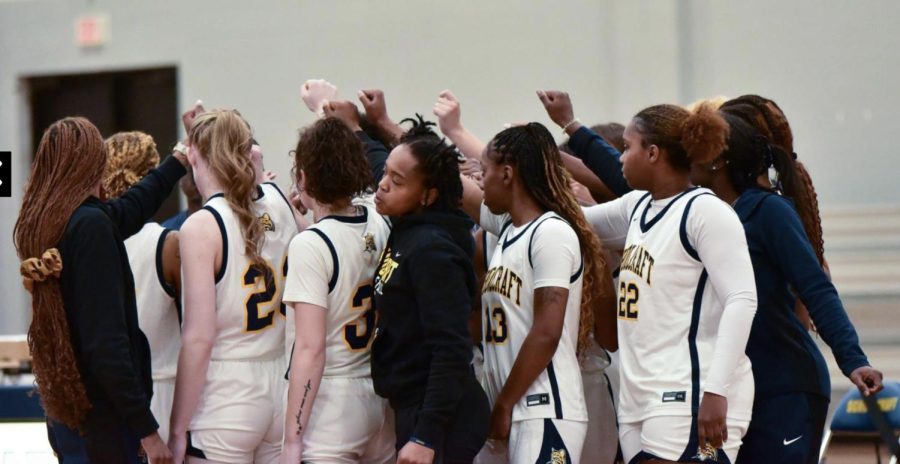 The #7 ranked Womens Basketball team remain undefeated headed into the new year. The team attributes their winning streak on the team chemistry.