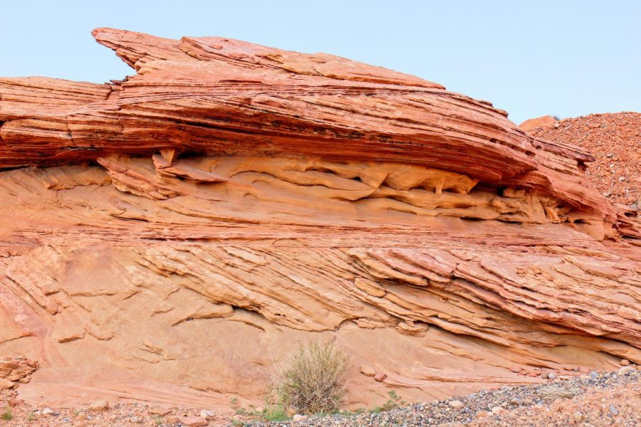 vecteezy_interesting-rock-formation-showing-levels-of-erosion_13942592_353