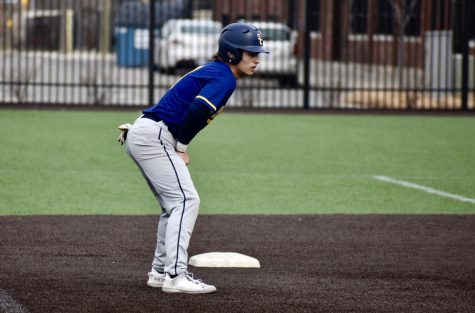 On Tuesday March 21, the Schoolcraft Ocelots (7-10, 0-1) hosted the Mott Community College Bears (4-6, 1-0) in what was Schoolcrafts home opener and also their conference opener. Despite a strong effort, Schoolcraft lost to Mott 8-3.