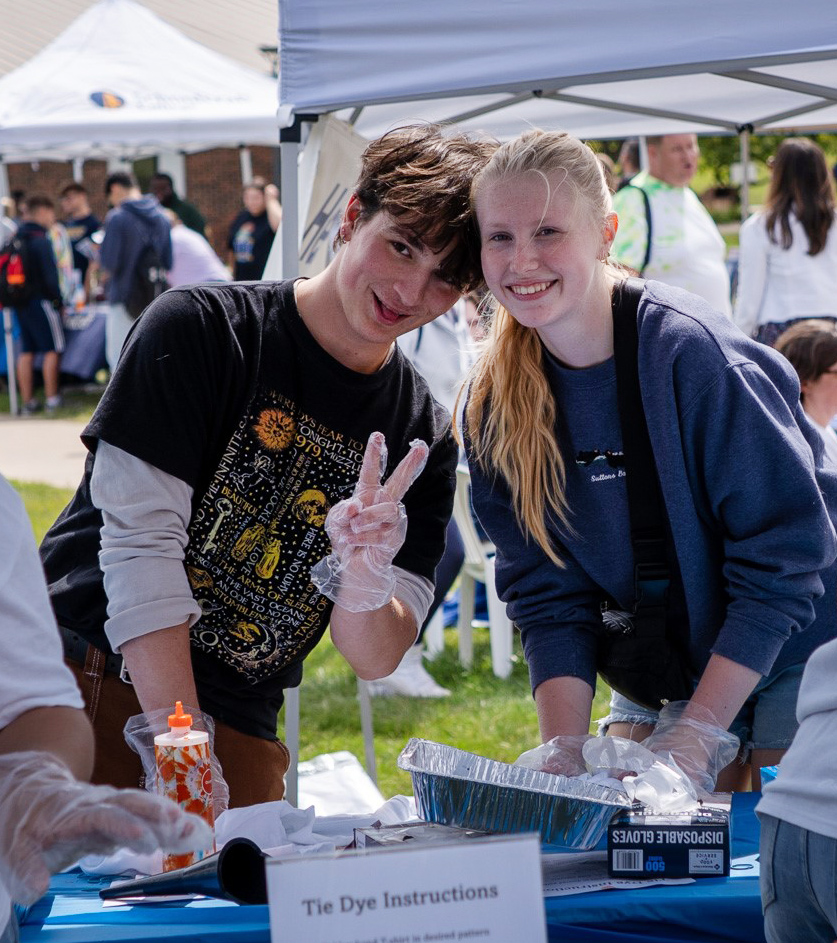 Students pose for a photo at Ozzypalozza on Wednesday, August 27, 2025.